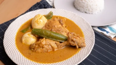 Gulai Nasi Berlauk Ayam Kelantan