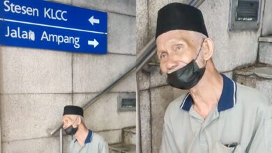 Dah Beberapa Bulan Tidur Di Tangga KLCC [VIDEO]