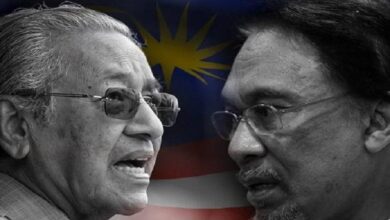 Anwar Dan Mahathir Saling Berbalas Pantun