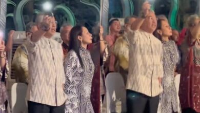 ‘Pergh Agong Hafal Lagu Ameng Spring’ – Netizen [VIDEO]