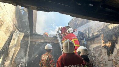 Kanak-kanak rentung, lima rumah terbakar