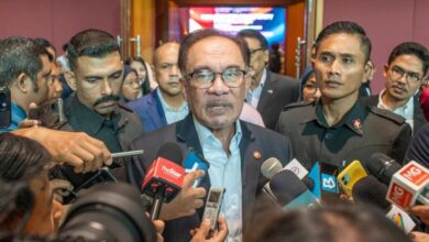 Prove govt coalition 'blackmailing' Kuala Kangsar MP for support, PM Anwar tells Perikatan