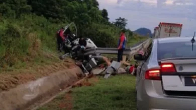 Budak 7 tahun maut, bayi parah kereta dipandu ibu terbabas di Merapoh