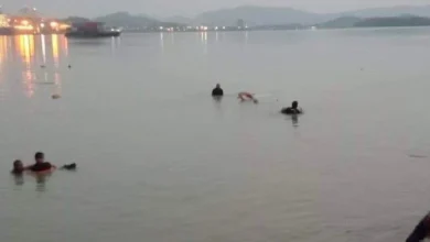 Perahu penambang karam, 20 penumpang tempuh detik cemas