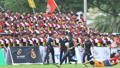 Kejohanan Ragbi MCKK P7s: SSTMI, MCKK mara ke suku akhir