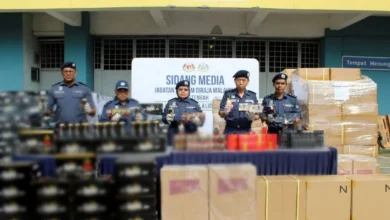 Kastam rampas ayam beku, arak, rokok seludup RM4.6 juta