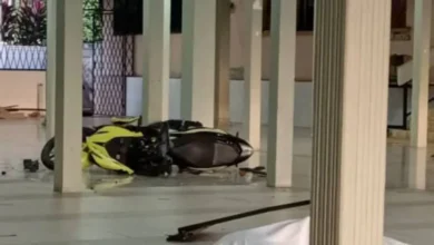 Lelaki maut motosikal terbabas masuk ruang solat masjid