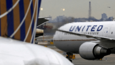 Pesawat United Airlines terpaksa melakukan pendaratan cemas