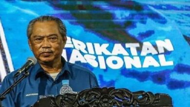 Muhyiddin Buka Pekong Sendiri