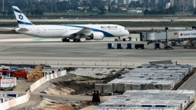 Iran bedil lapangan terbang Israel