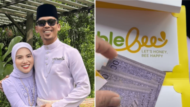 Watie teruja menerima duit raya pertama daripada suami