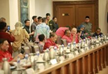 UMNO sokong penuh kenaikan gaji penjawat awam