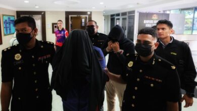 Ops Samba 2.0 : 2 pegawai Kastam didakwa 14 pertuduhan rasuah