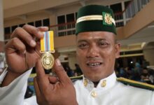 Sergeant Mazlan Abdul Rahman receives Pingat Gagah Perwira for heroic act