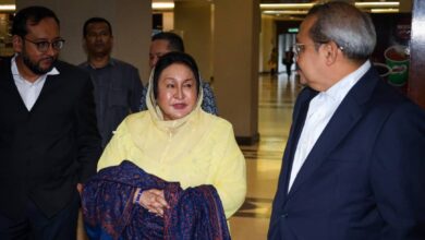 Jawapan representasi Rosmah gugur 17 pertuduhan belum diterima