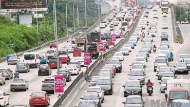 Perodua, Proton bakal nikmati permintaan tinggi susulan semakan gaji penjawat awam