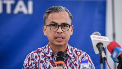 Cabinet members barred from heading sports governing bodies, says Fahmi