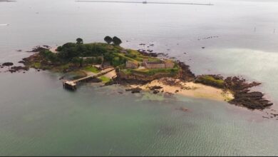 Beli pulau, ‘percuma’ 15 hantu