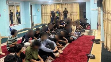 32 'mat rempit' dibawa solat Subuh berjemaah, dengar tazkirah