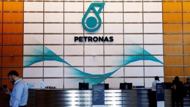 Sarawak’s demand for oil control pressures Petronas to mull legal action, says report