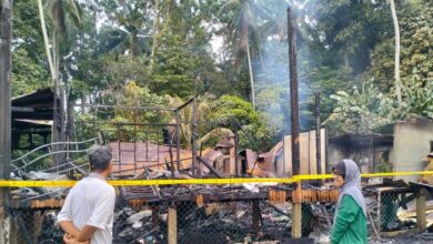 Gambar, baju arwah ibu hangus, semua kenangan jadi abu