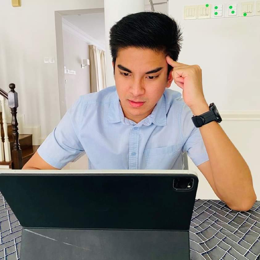 Syed Saddiq Daftar Vaksin