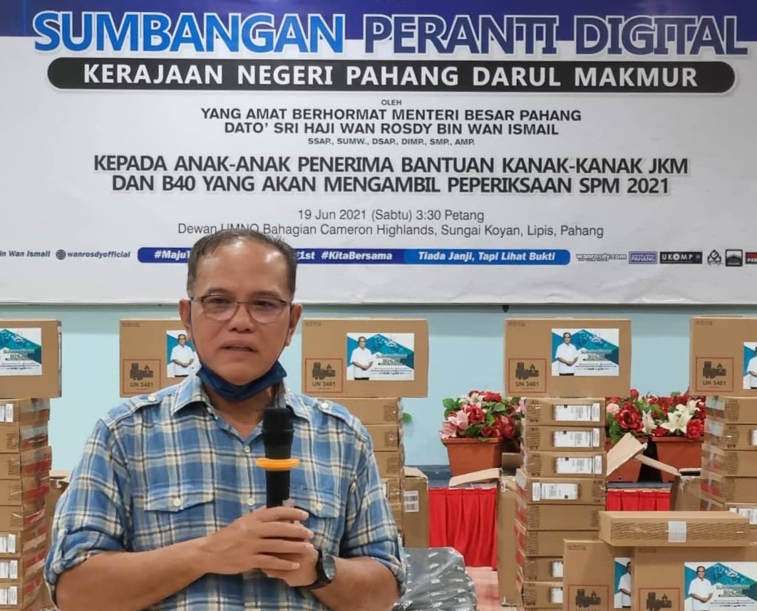 Pahang Sumbang Peranti Digital Kepada Pelajar SPM2021