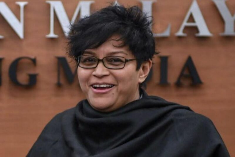 Sah! Azalina letak jawatan