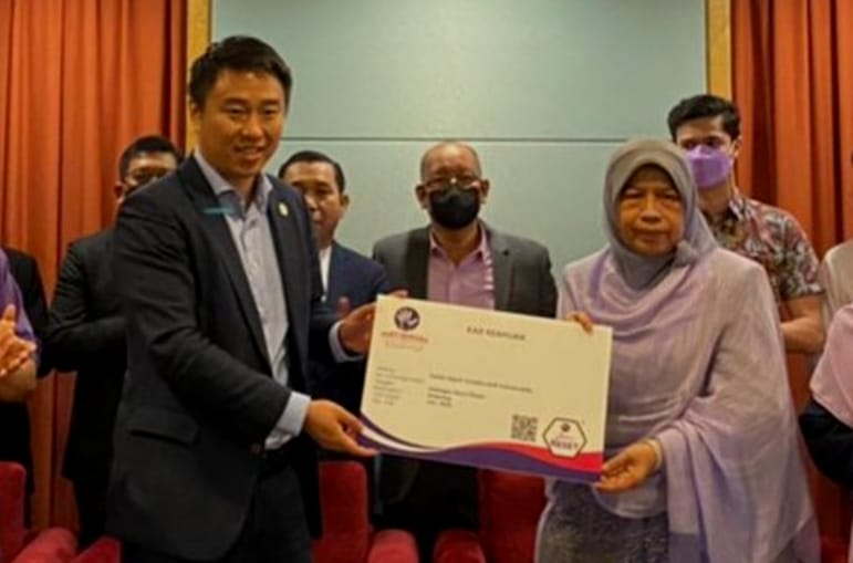 Zuraida tidak dapat bertanding di Ampang