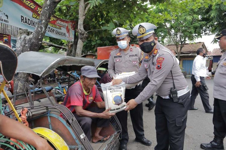 Hendak beli beras satu kilogram pun susah