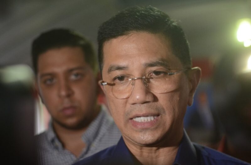 Umum rehat politik, Azmin takut kalah