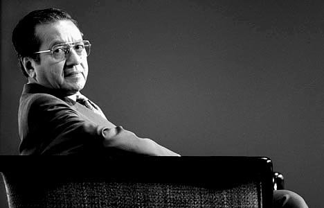 Mahathir positif covid, IJN sudah tukar status?