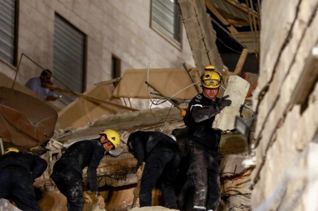 Lima maut, 14 cedera bangunan runtuh di Jordan