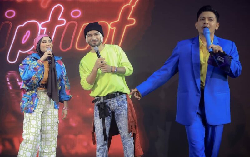 Wawa Zainal -  "Ada Dalam 3 Hari, Dia Punya 'Beg Kuning' Di TikTok Lebih 11,000 Unit Terjual."