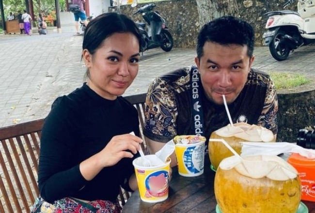 Pergi Bali Atas Urusan Kerja, Nad Zainal Tepis Dakwaan Bercuti Dengan Ungku Ismail