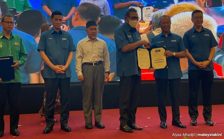 Hanya 3 Orang Pemimpin PAS Hadir Dalam Majlis Penyampaian Watikah PN Selangor