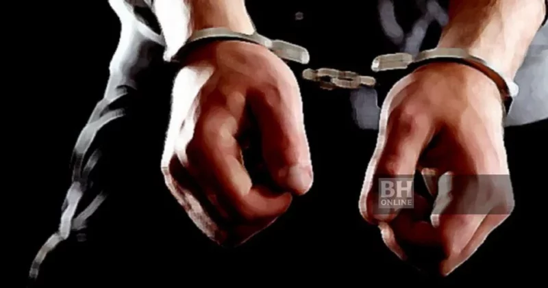 'Penipu' jual jam tangan dan beg jenama mewah ditahan polis