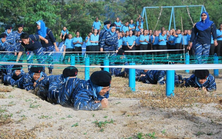 Bring back national service to improve racial unity, says youth chief
Story by Nora Mahpar • 3h ago
1 Comment
|

6

PETALING JAYA: The National Service Training Programme should be revived to mend the country’s increasingly fragile racial unity, especially after the last general election (GE15).

The national service programme, which was introduced in 2003, was stopped in 2018 by the former Pakatan Harapan administration. (Bernama pic)
The national service programme, which was introduced in 2003, was stopped in 2018 by the former Pakatan Harapan administration. (Bernama pic)
© Provided by Free Malaysia Today
Speaking to FMT, Malaysian Youth Council (MBM) president Izzat Afif Abdul Hamid felt that the national service is the best platform to nurture democratic education among youths after 18-year-olds were allowed to vote for the first time in a general election.

“Now that the political issues are over, national development needs to be our main focus,” Izzat said.

“We saw how racial sentiments were used during the election, and we feel that the national service can be one of the mediums to overcome this.”

Malaysian Youth Council president Izzat Afif Abdul Hamid.
Malaysian Youth Council president Izzat Afif Abdul Hamid.
© Provided by Free Malaysia Today
There was a spike in social media content that touched on racial and religious sensitivities in the leadup to GE15 and right after the election, with Inspector-General of Police Acryl Sani Abdullah Sani warning social media users against uploading such content as it could threaten public safety and order.

Recliner Chair Slipcover Stretch Velvet Plush Recliner Chair Covers Stone Blue TAUPE 3 Seater
Ad
Sureix
Recliner Chair Slipcover Stretch Velvet Plush Recliner Chair Covers Stone Blue TAUPE 3 Seater
The national service was stopped in 2018 by the former Pakatan Harapan (PH) administration. Izzat said that if revived, the programme should focus on bolstering patriotism instead of the military-style training practised by other countries, such as Singapore and South Korea.

He also said some previous national service modules should be re-introduced as it taught youths key values, such as patriotism and resilience.

“Our module shouldn’t be the same as countries, such as South Korea or Singapore, because their main intention is to boost the military readiness among their youth.

“If people really want to undergo military-style training, they can join the army,” he said.

“Instead, our national service training should focus more on the values of unity and love for the country.”

He was commenting on the insistence of several parties, including the general public, who wanted the youth empowerment programme under the defence ministry to be reactivated.

On Facebook, Umno Youth have also asked defence minister Mohamad Hasan to re-examine the national service programme which was introduced by the then Barisan Nasional (BN) government in December 2003.

In November 2020, the then defence minister Ismail Sabri Yaakob said there were proposals to bring back the national service as it played a crucial role in developing the spirit of patriotism among teenagers.