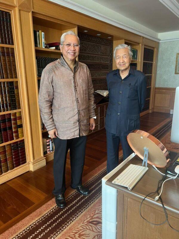 Annuar Musa ikut skrip Mahathir tubuh MN