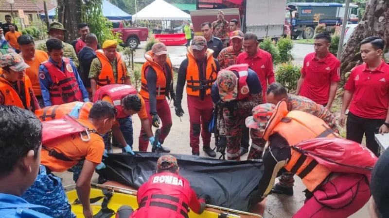 Ular berkilat tunjuk tempat jasad anak lemas