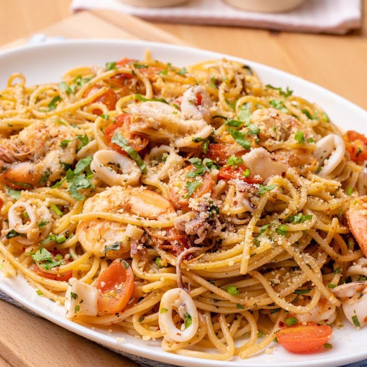 Spaghetti Aglio Olio Seafood