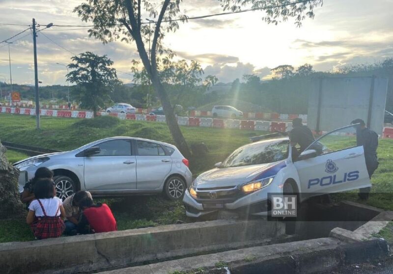 Cubaan seludup lima PATI gagal, kenderaan terbabas