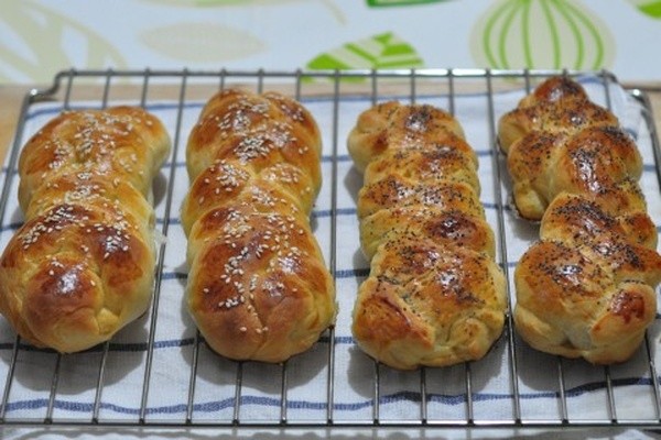 Resepi Shaped Dinner Rolls