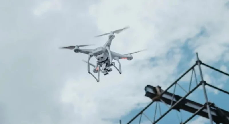 Guna dron seludup barang terlarang ke penjara