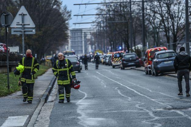 10 maut pangsapuri terbakar di Lyon