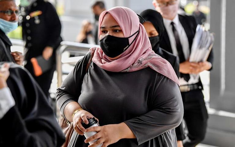 Court grants 2-day stay of Siti Bainun’s child abuse case