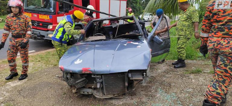 Family of four injured as car rams into wild boar in Muar