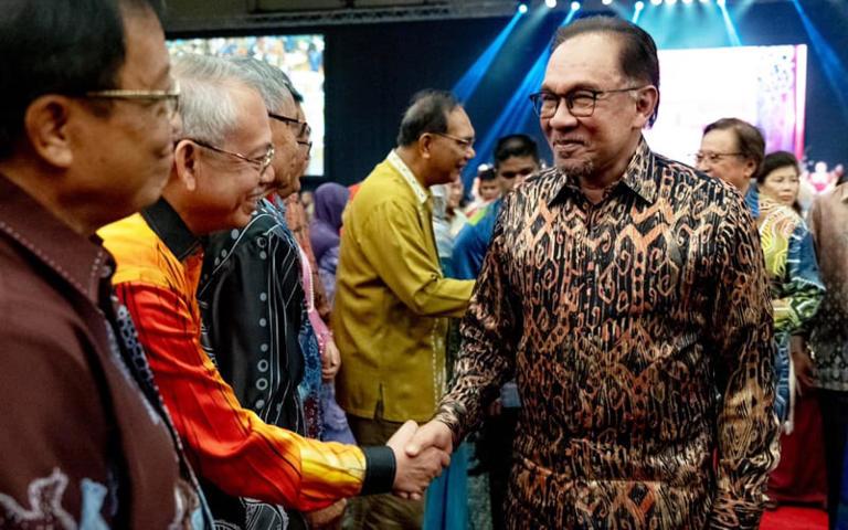 MA63 shouldn’t be empty talk to woo Sarawakians, says Anwar