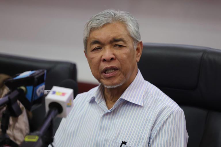 Govt doesn’t want ‘huffaz’ to be left out of national education system, says Zahid