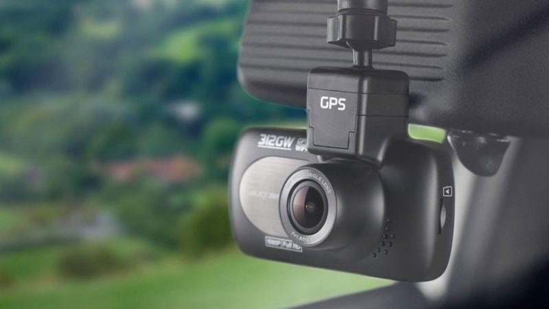 Sebelum beli dashcam pastikan ambil kira 9 ciri ini dulu 